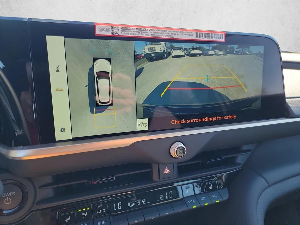 2026 Toyota Crown Signia - Image 17