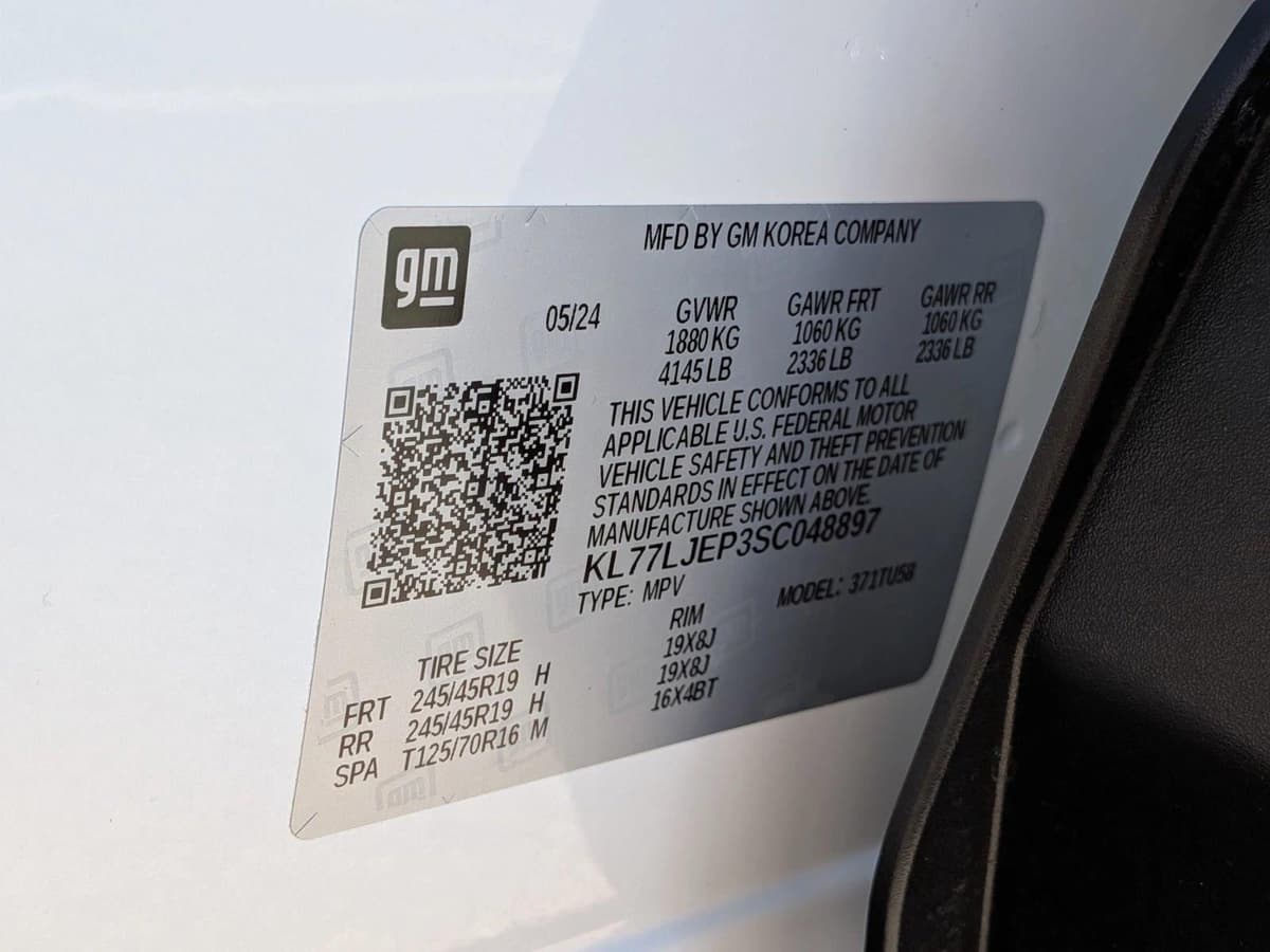 2025 Chevrolet Trax - Image 25