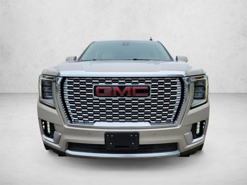 2021 GMC Yukon - Image 2