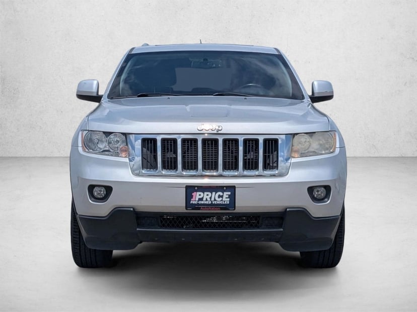 2012 Jeep Grand Cherokee - Image 2
