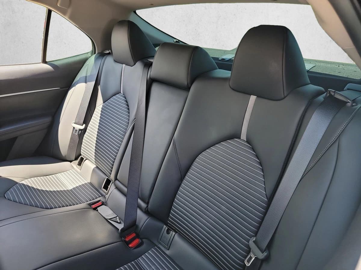 2022 Toyota Camry - Image 11