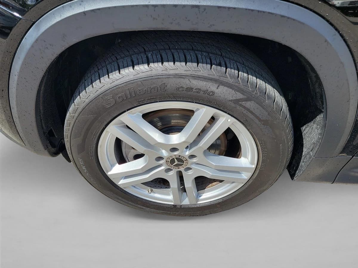 2023 Mercedes-Benz GLB 250 - Image 8