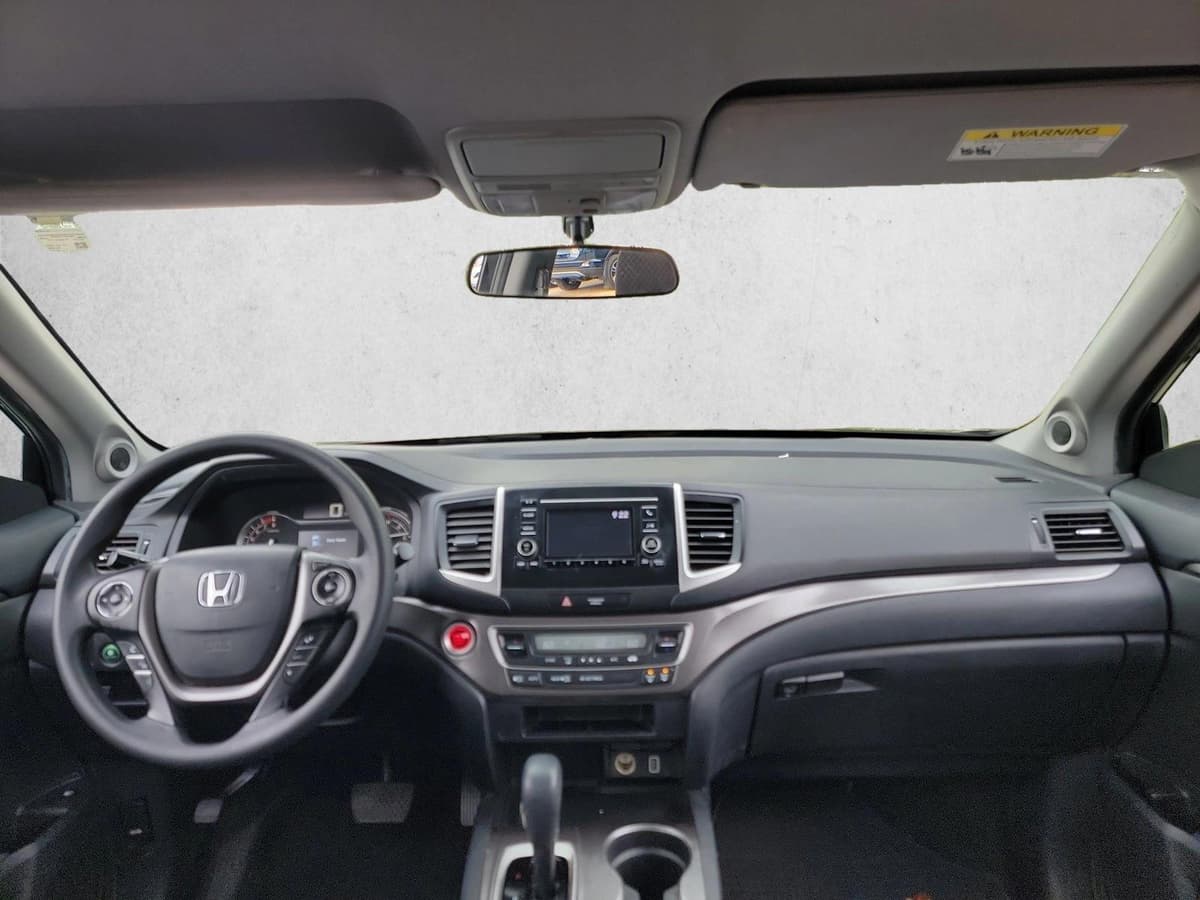 2019 Honda Ridgeline - Image 14