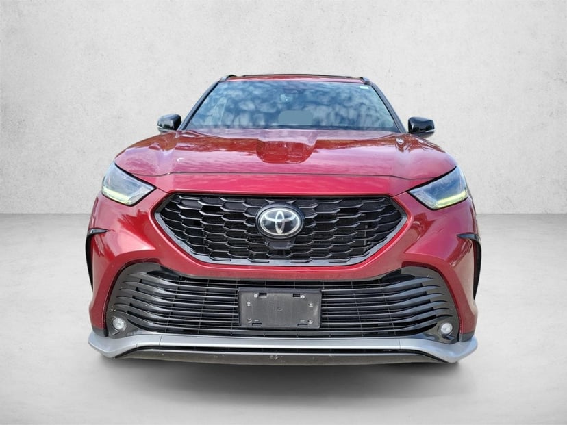 2021 Toyota Highlander - Image 1
