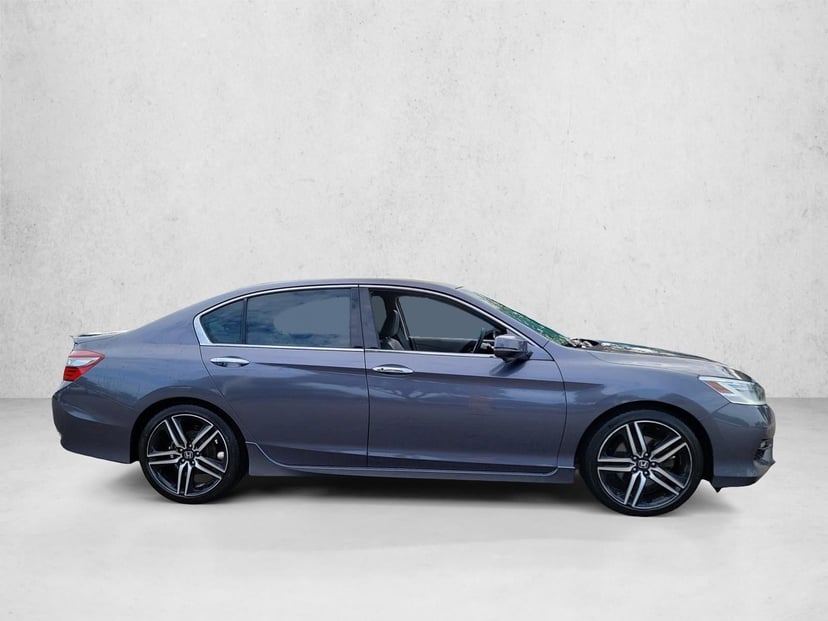 2017 Honda Accord - Image 3
