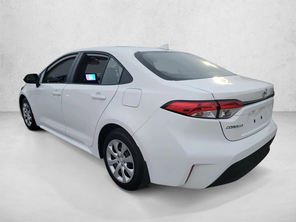 2025 Toyota Corolla - Image 7