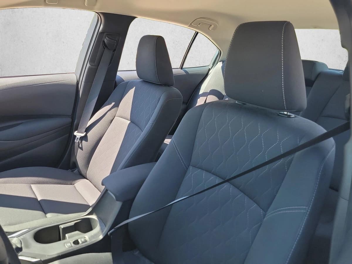 2025 Toyota Corolla - Image 13