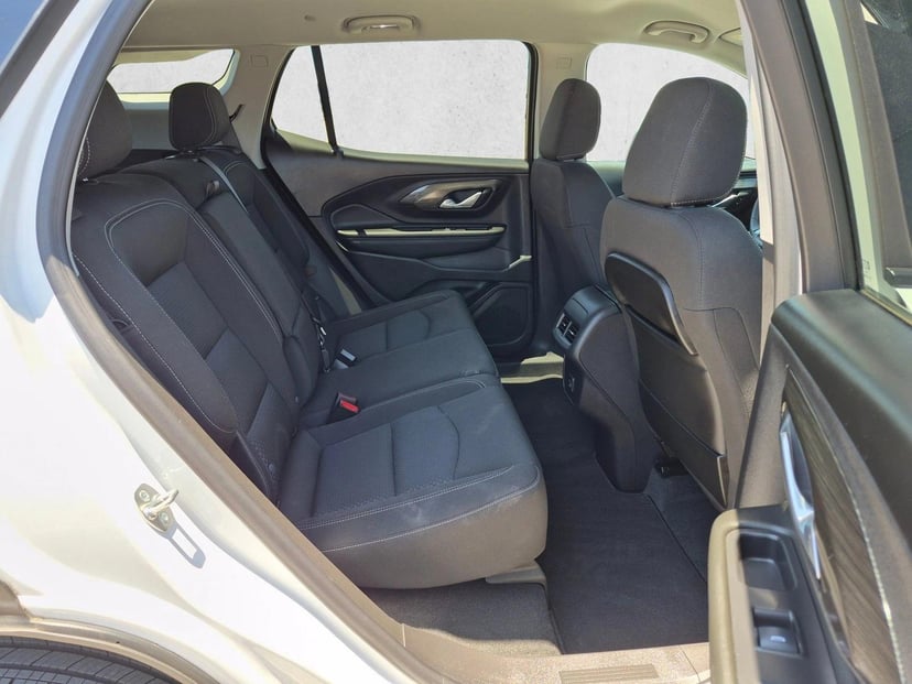 2024 GMC Terrain - Image 19