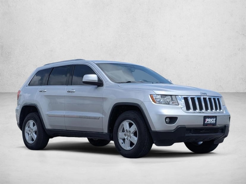 2012 Jeep Grand Cherokee - Image 3
