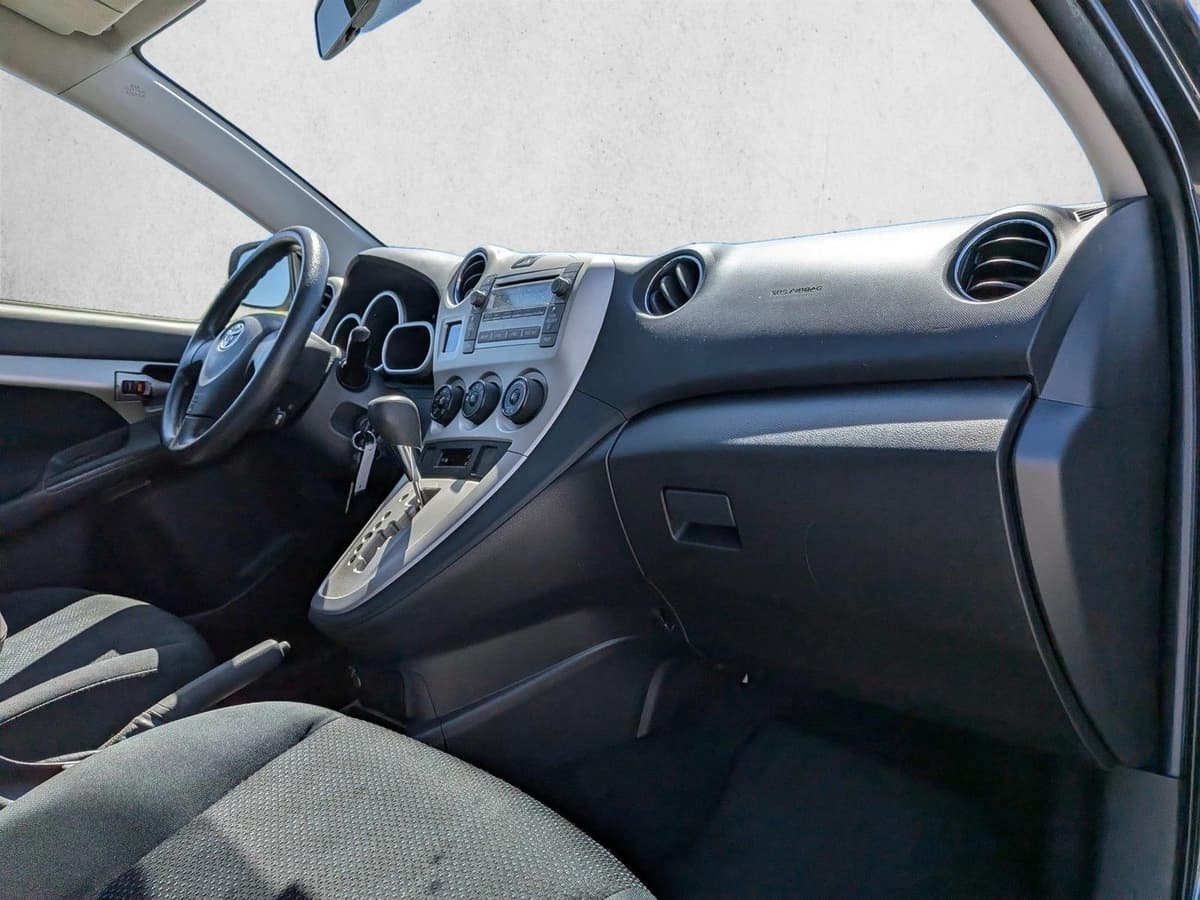 2009 Toyota Matrix - Image 22