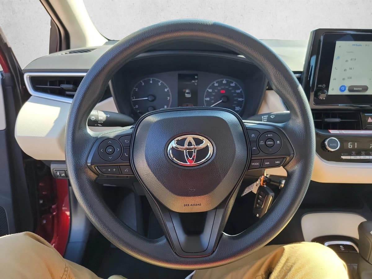 2025 Toyota Corolla - Image 16