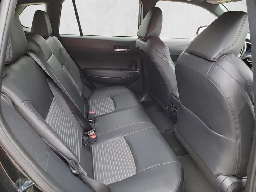 2023 Toyota Corolla Cross Hybrid - Image 7