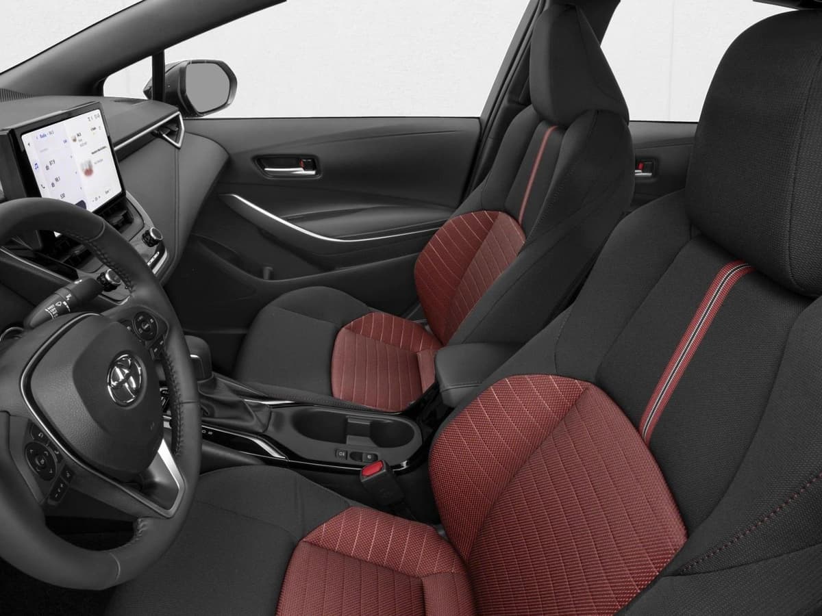 2026 Toyota Corolla - Image 6