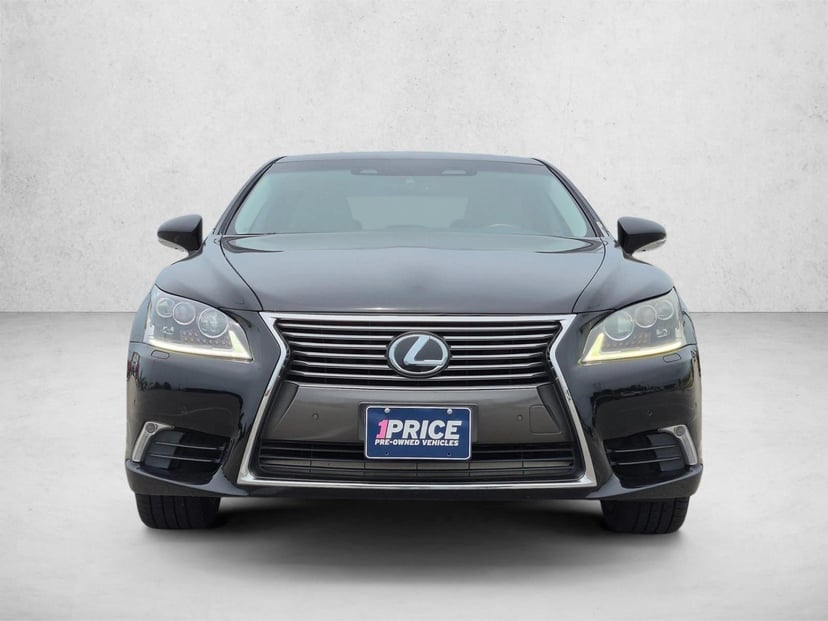 2015 LEXUS LS 460 - Image 2