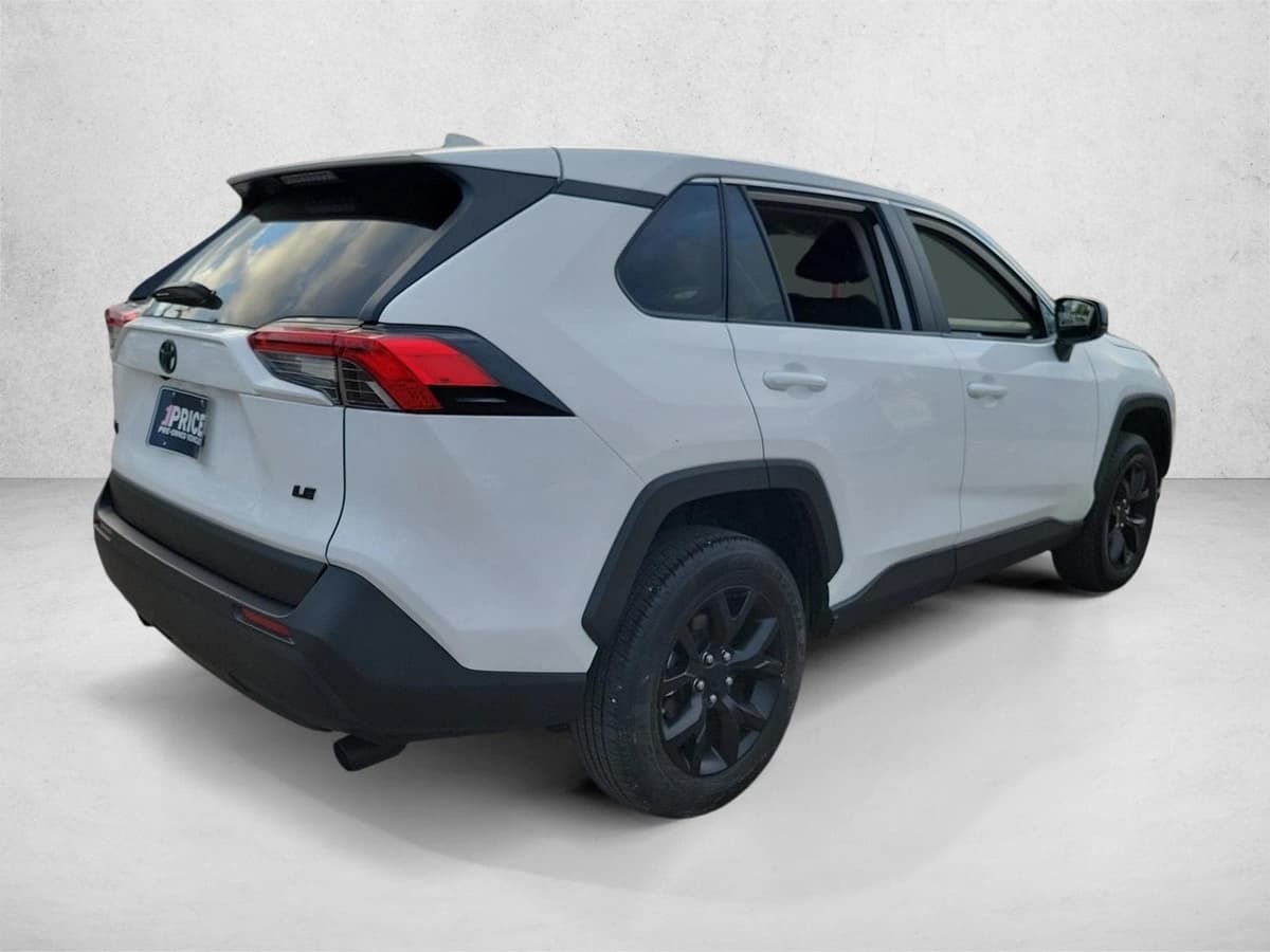 2024 Toyota RAV4 - Image 5