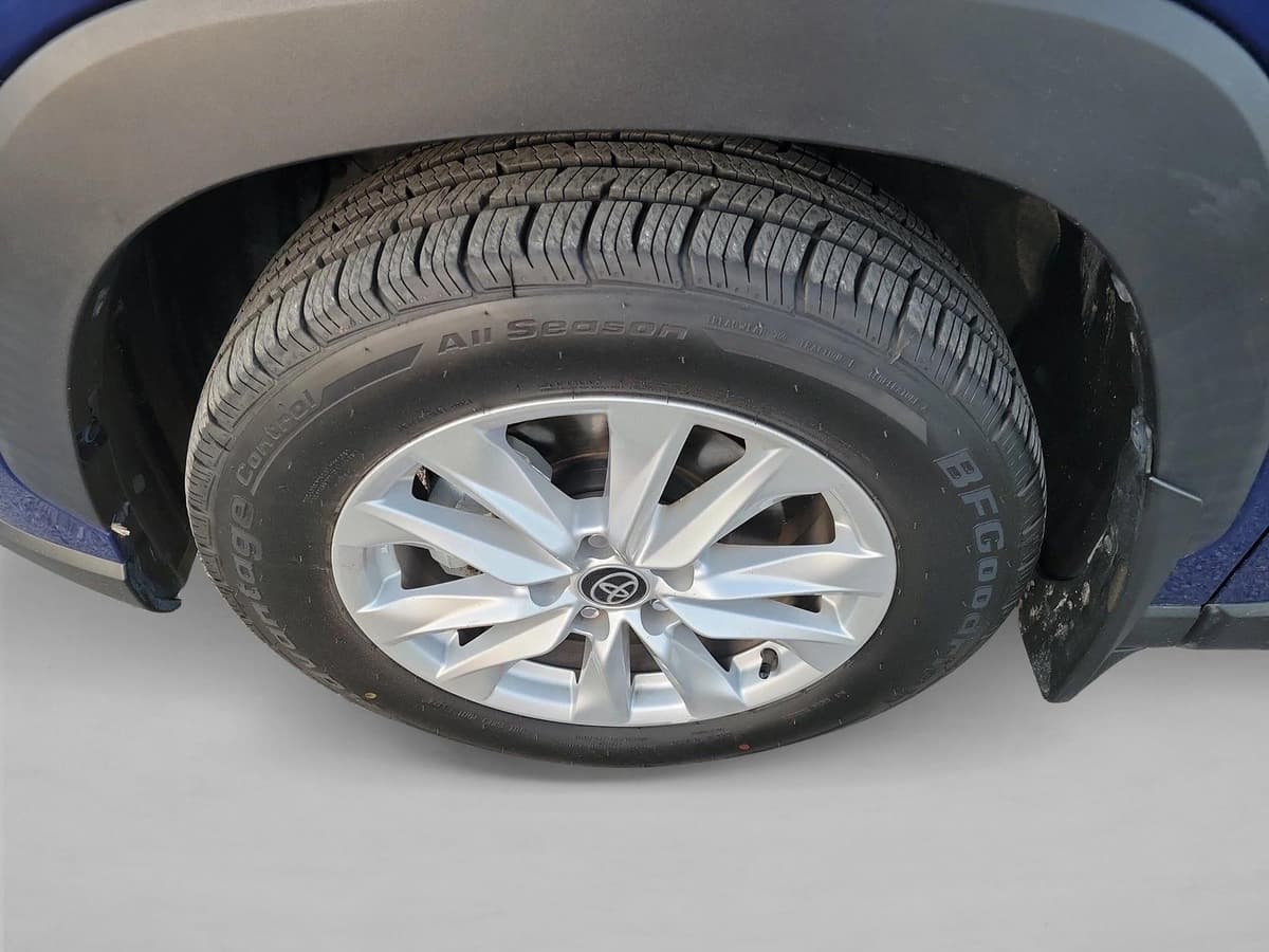 2022 Toyota Corolla Cross - Image 9