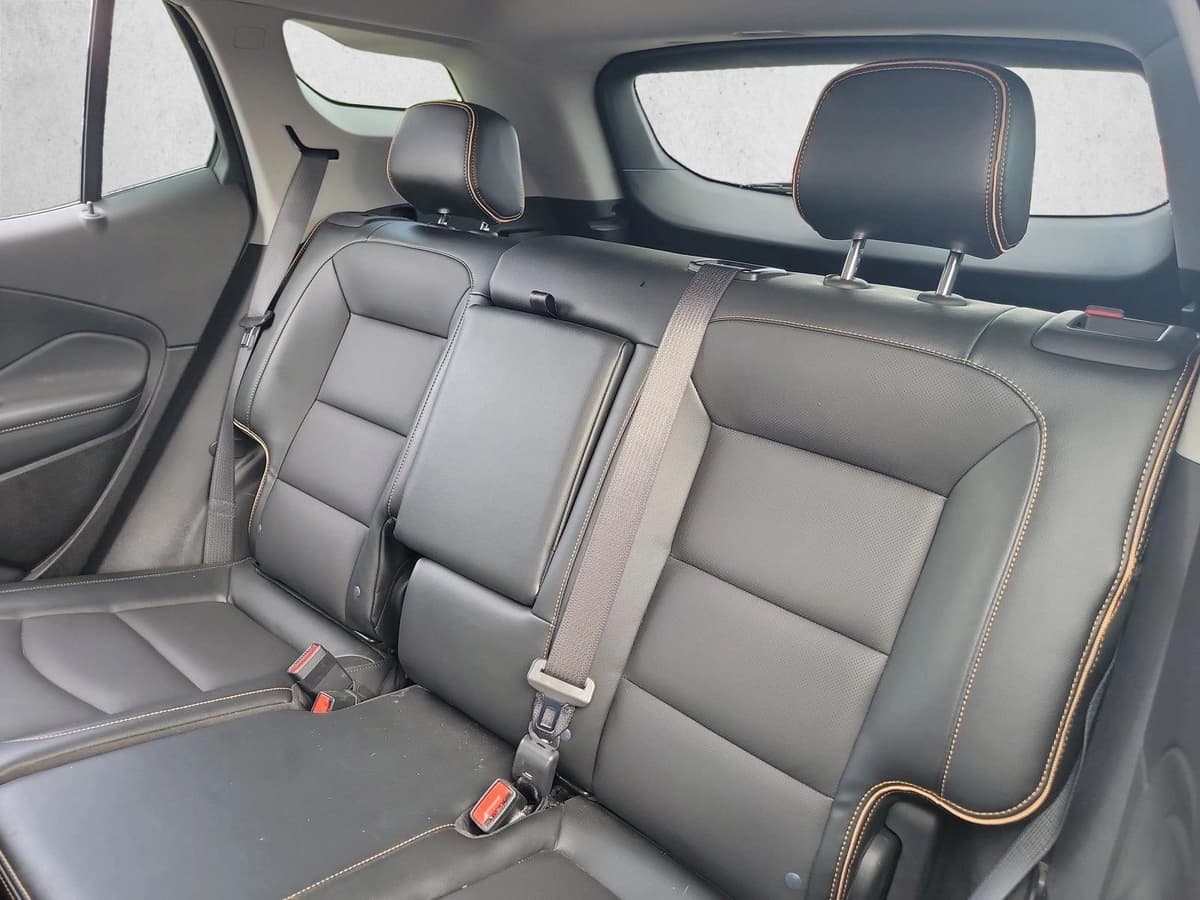 2024 GMC Terrain - Image 14