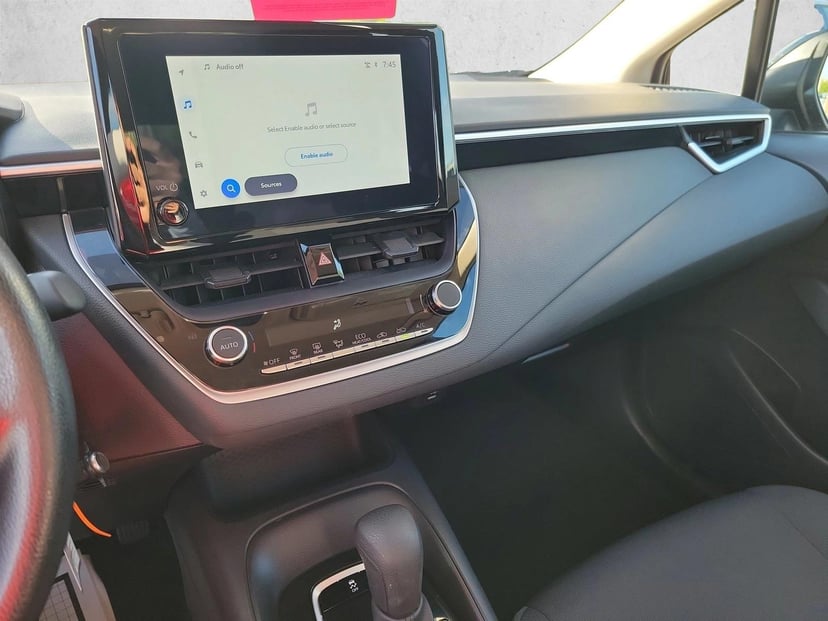 2025 Toyota Corolla - Image 22