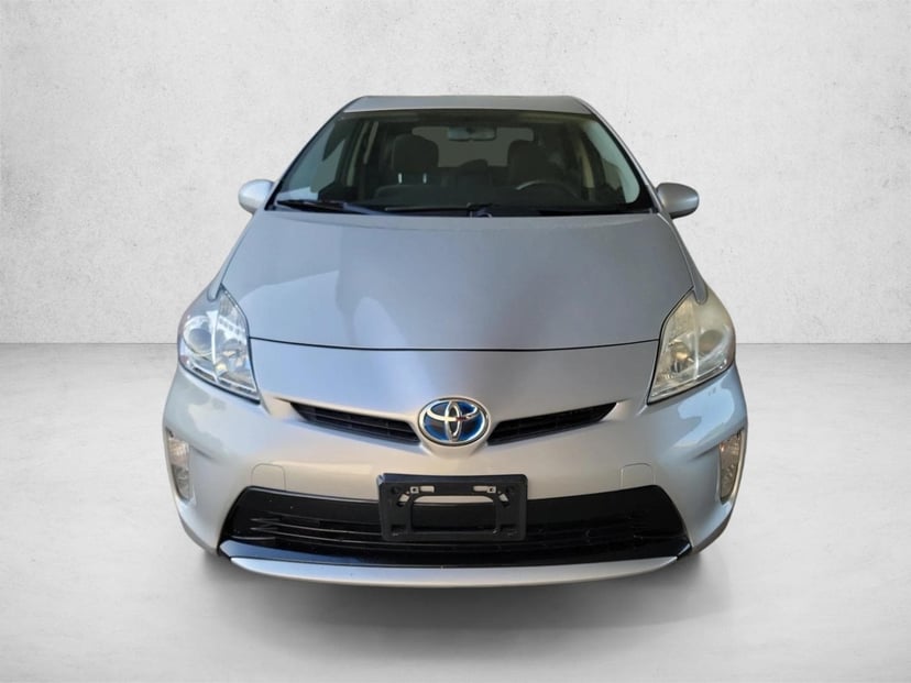 2015 Toyota Prius - Image 2
