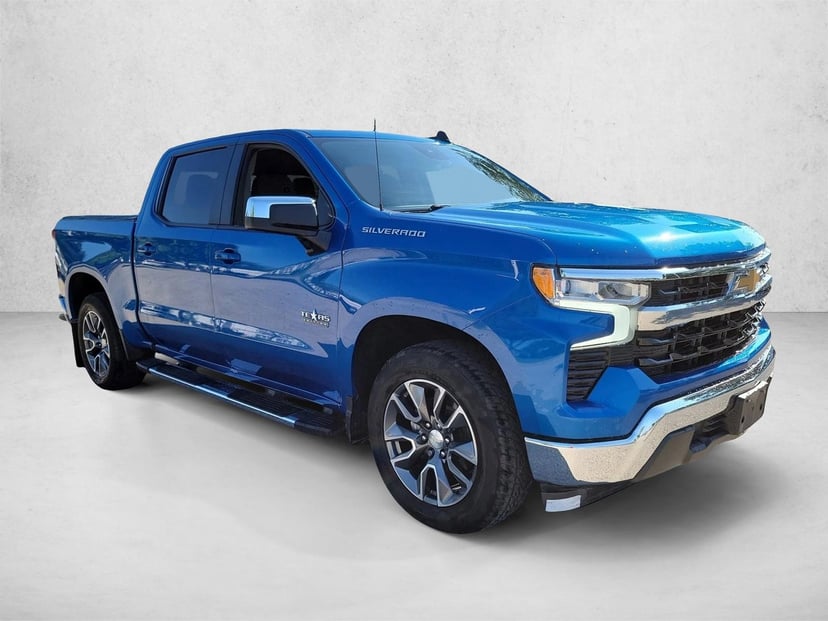 2022 Chevrolet Silverado 1500 - Image 3