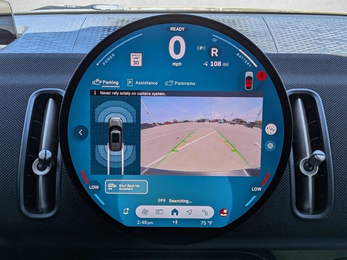 2025 MINI SE Countryman - Image 12