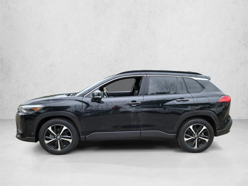 2023 Toyota Corolla Cross Hybrid - Image 2