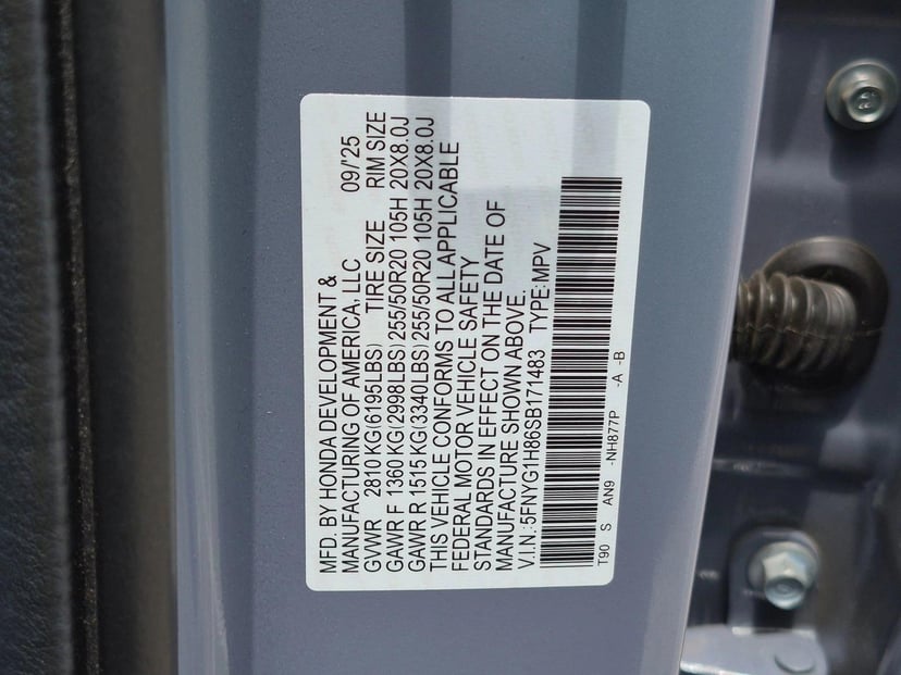 2025 Honda Pilot - Image 25