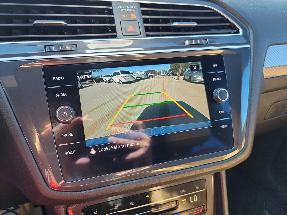 2024 Volkswagen Tiguan - Image 24