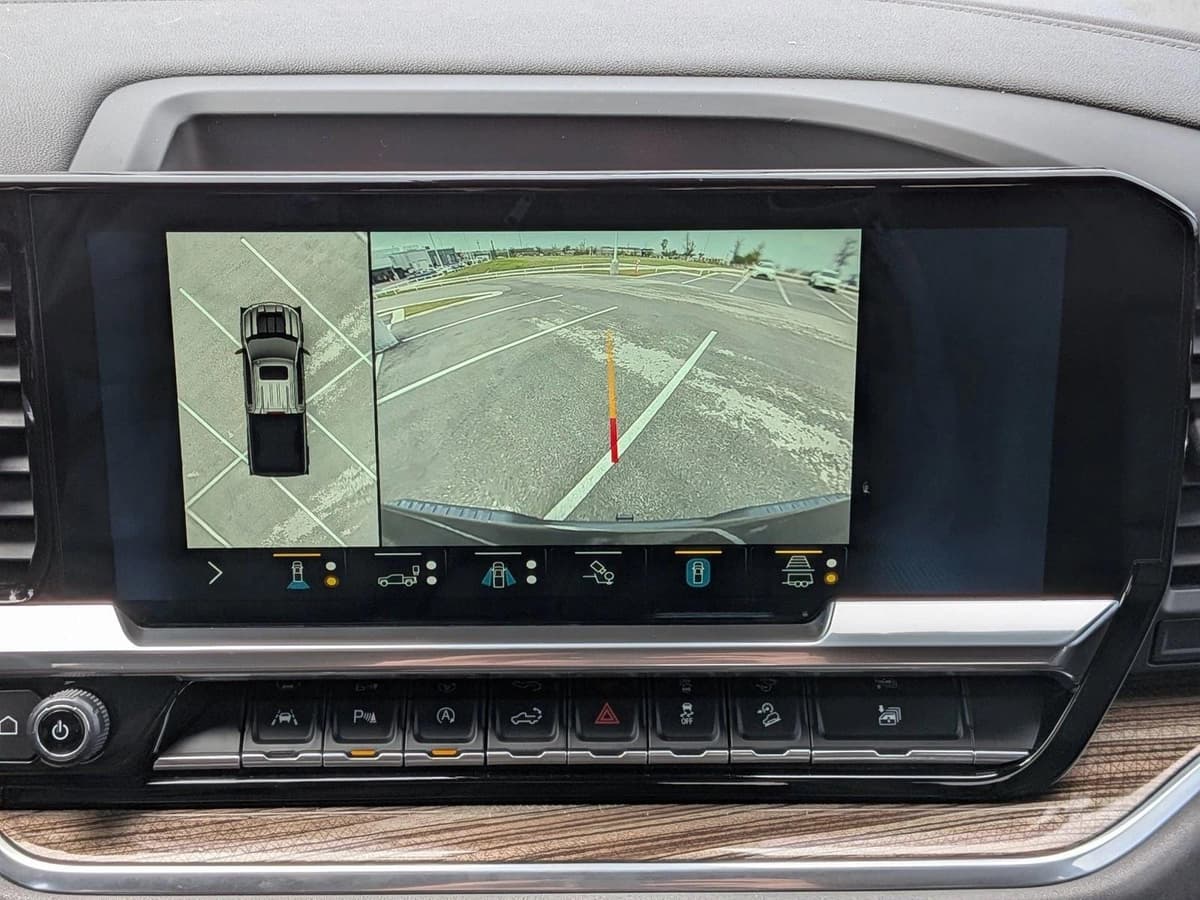 2022 Chevrolet Silverado 1500 - Image 13