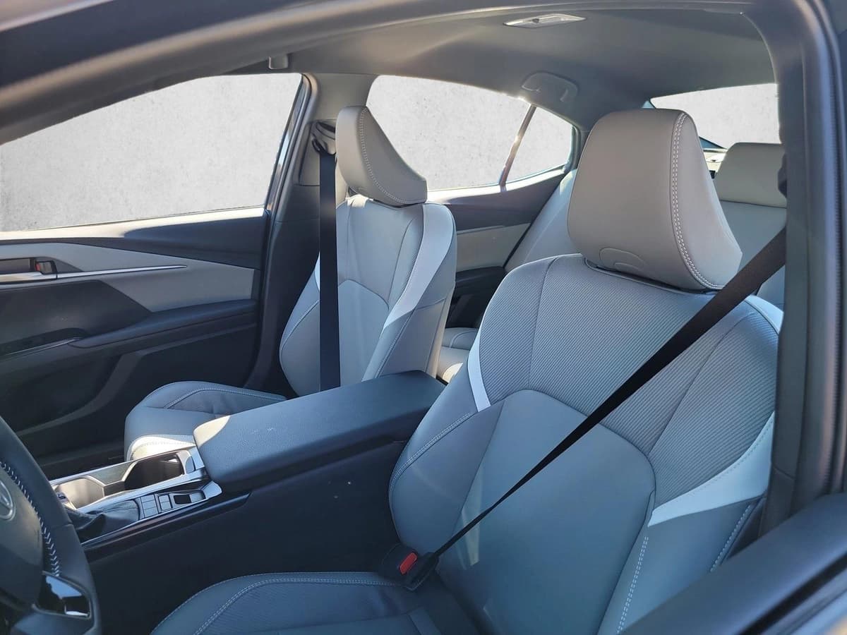 2026 Toyota Camry - Image 10