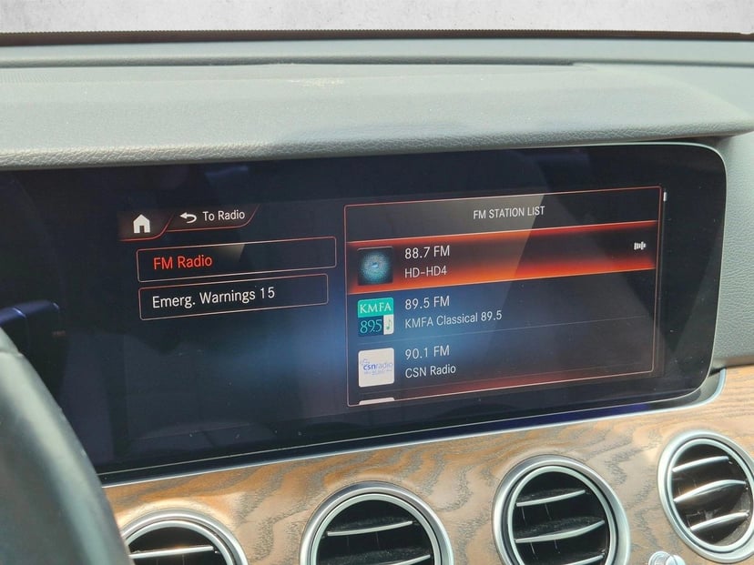 2022 Mercedes-Benz E-Class - Image 12