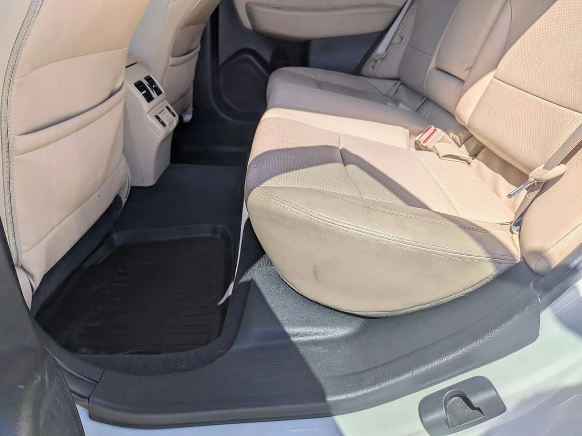 2019 Subaru Outback - Image 19