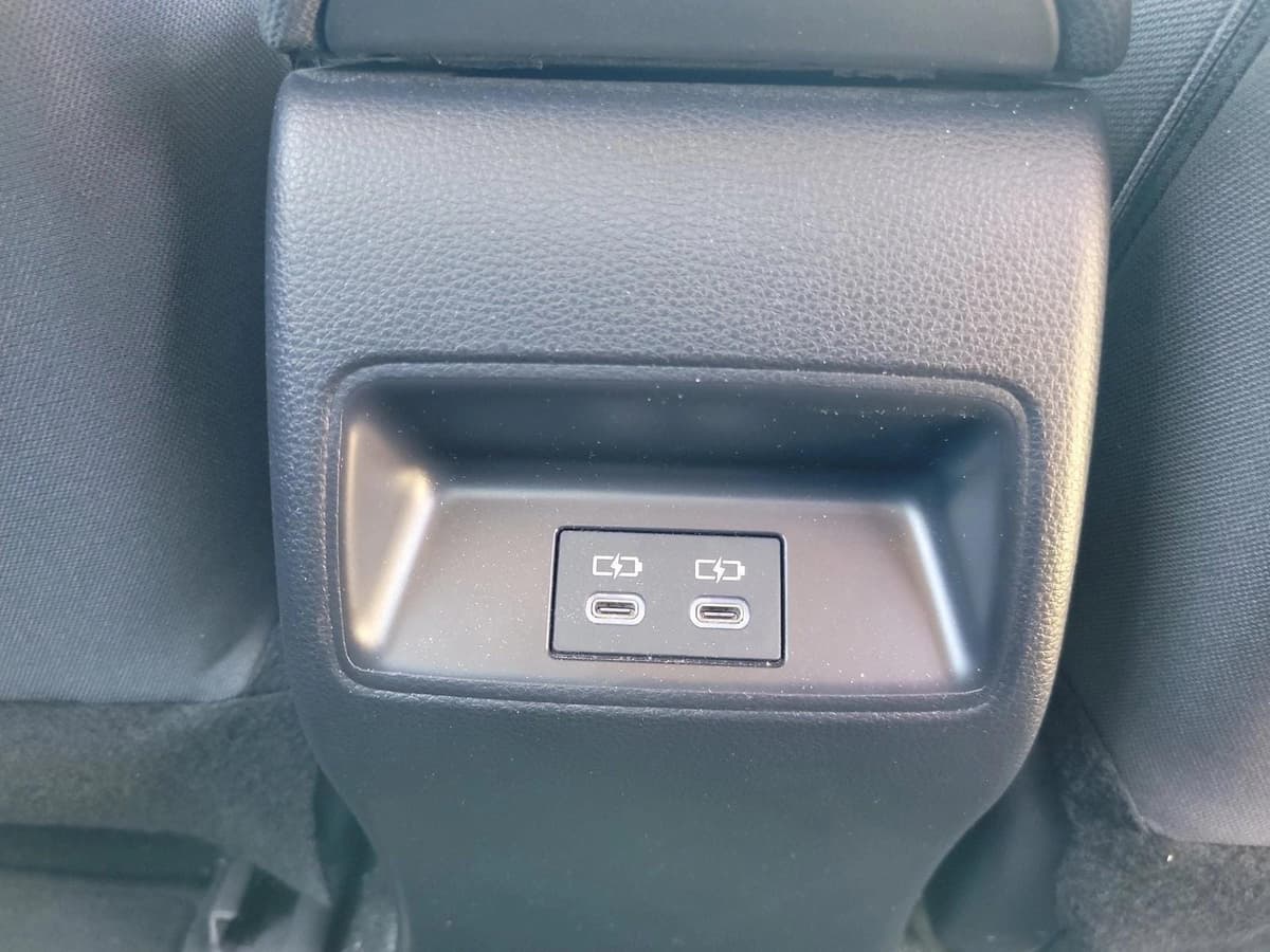 2025 Toyota Corolla - Image 17