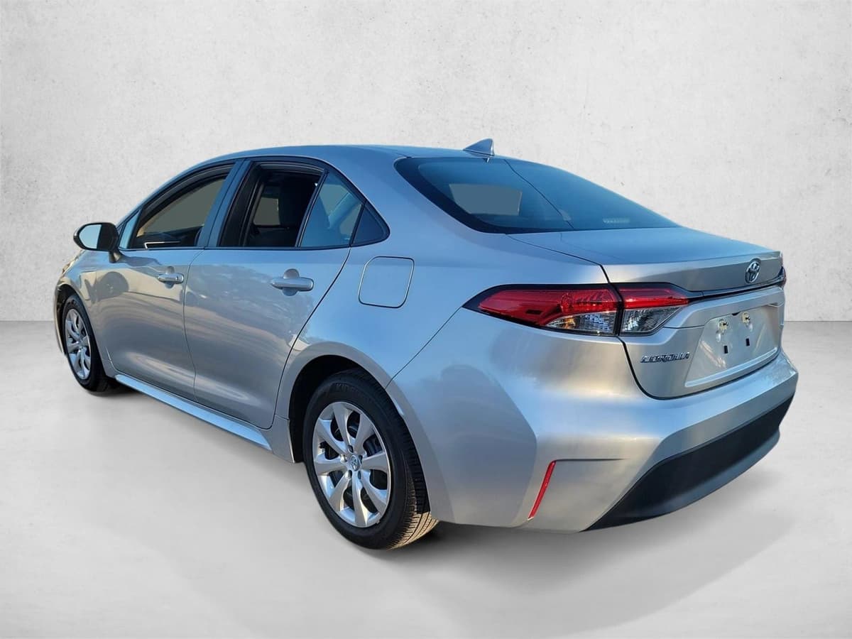 2025 Toyota Corolla - Image 7