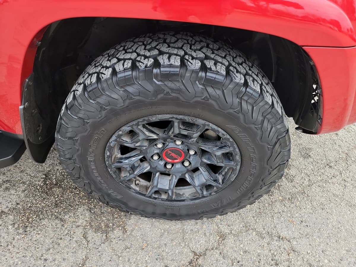 2020 Toyota 4Runner - Image 10