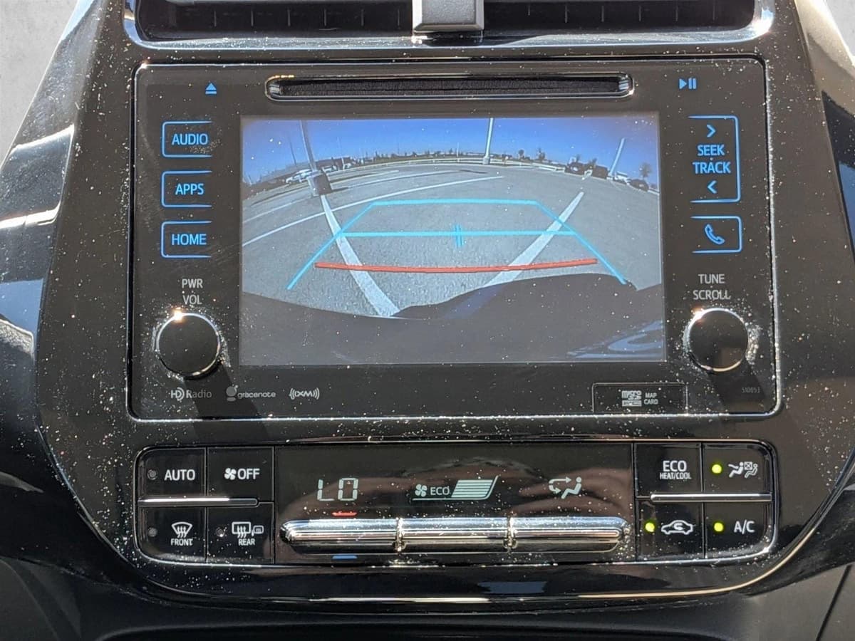 2016 Toyota Prius - Image 13