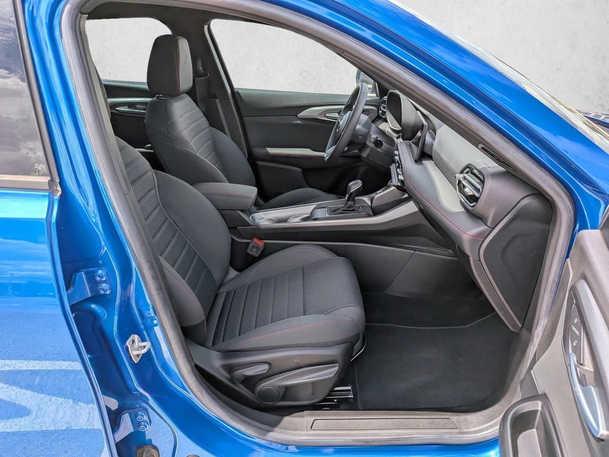 2024 Dodge Hornet - Image 21