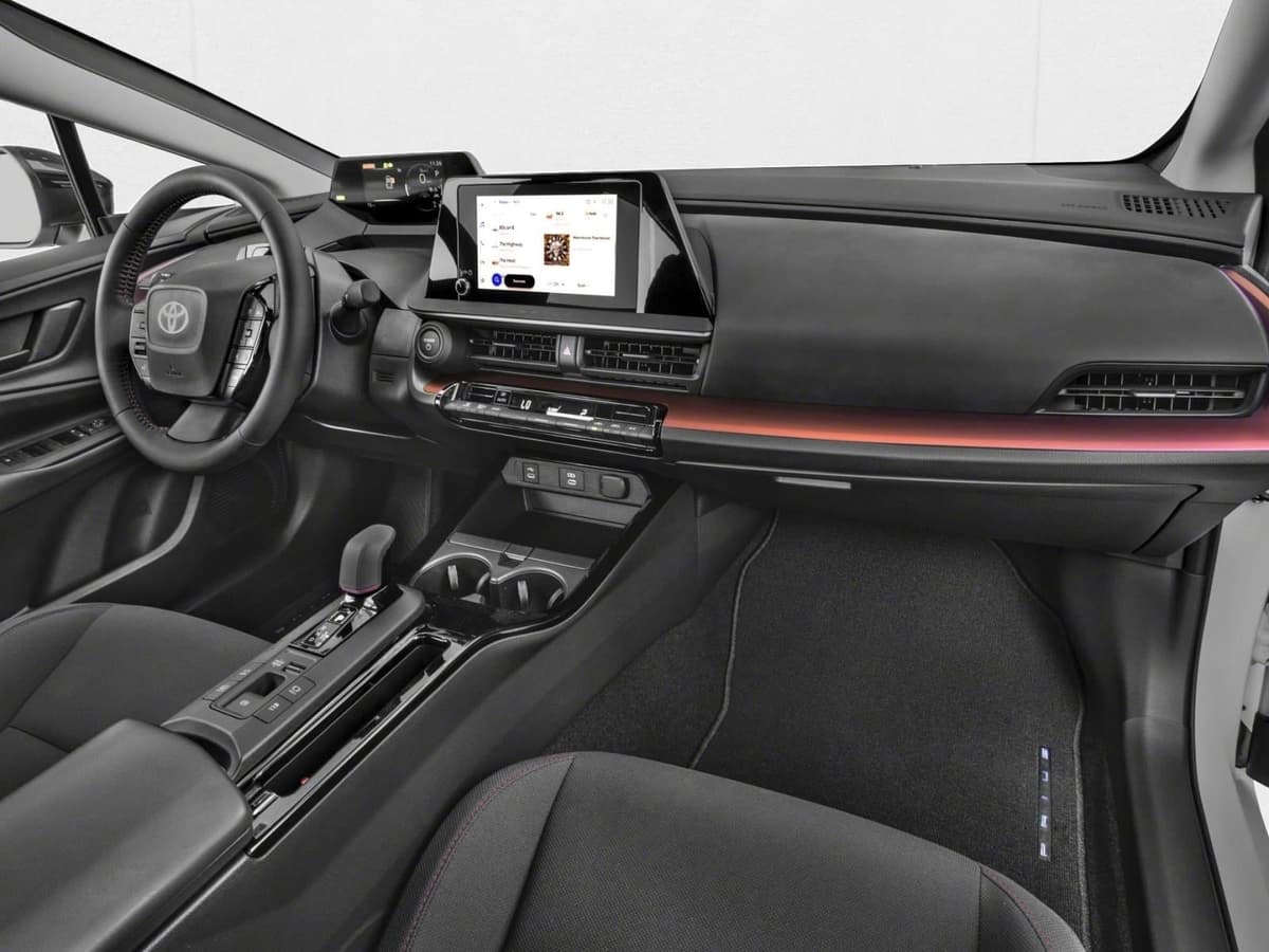 2026 Toyota Prius Plug-in Hybrid - Image 11