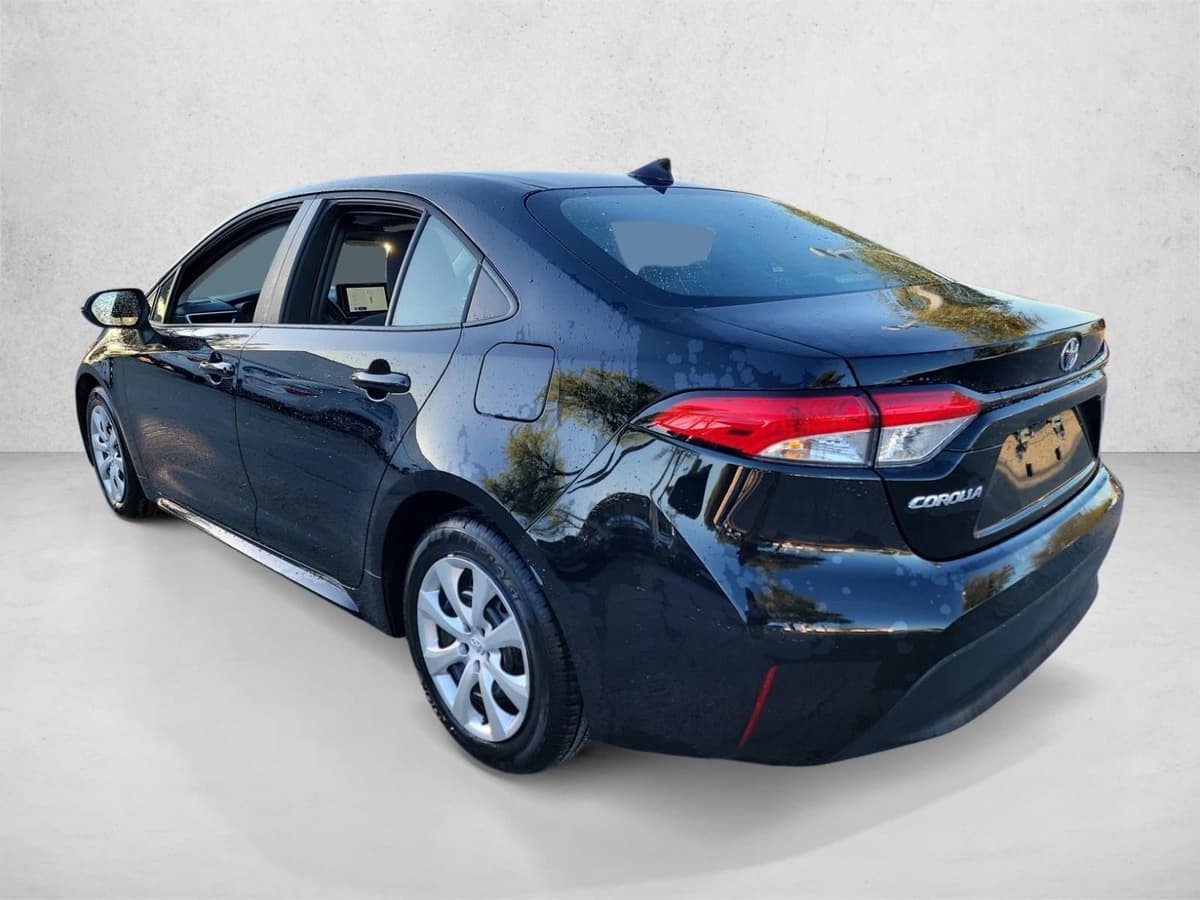 2025 Toyota Corolla - Image 7