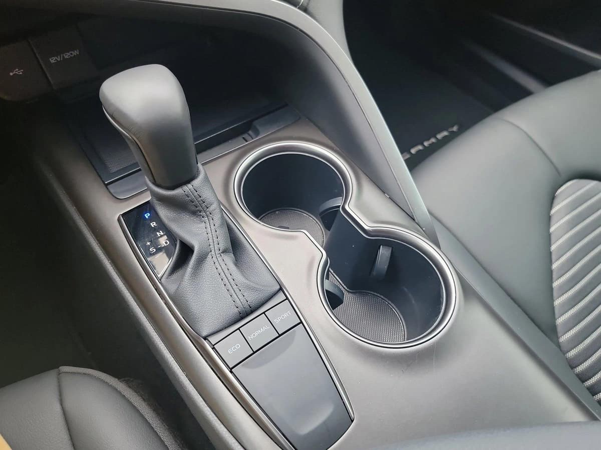 2024 Toyota Camry - Image 21