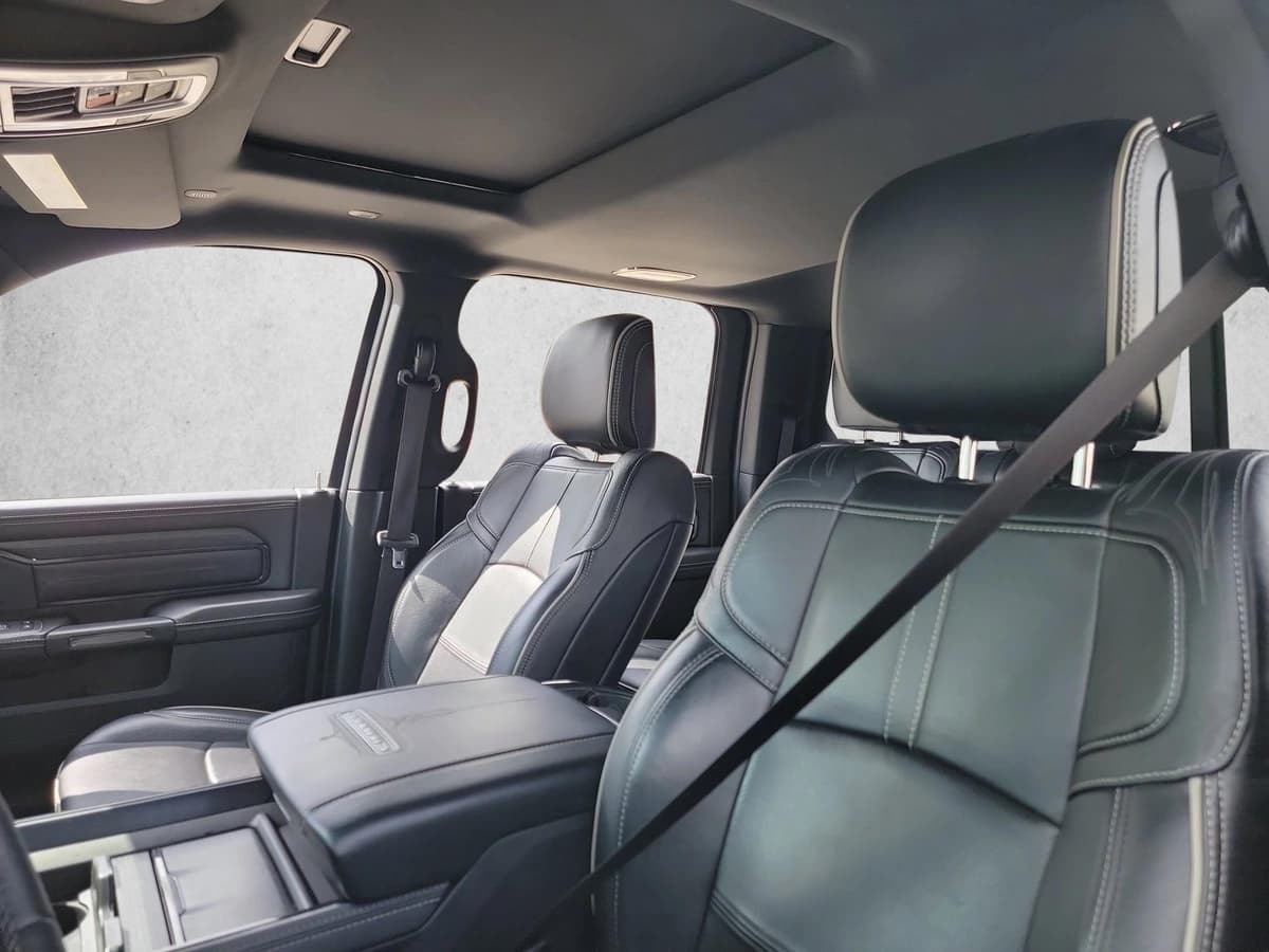 2024 Ram 3500 - Image 12