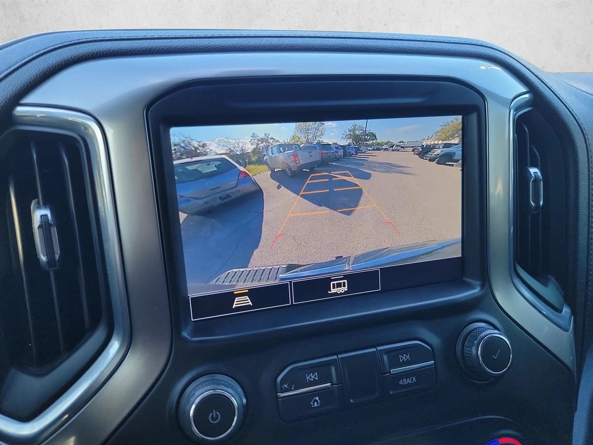 2021 Chevrolet Silverado 1500 - Image 25