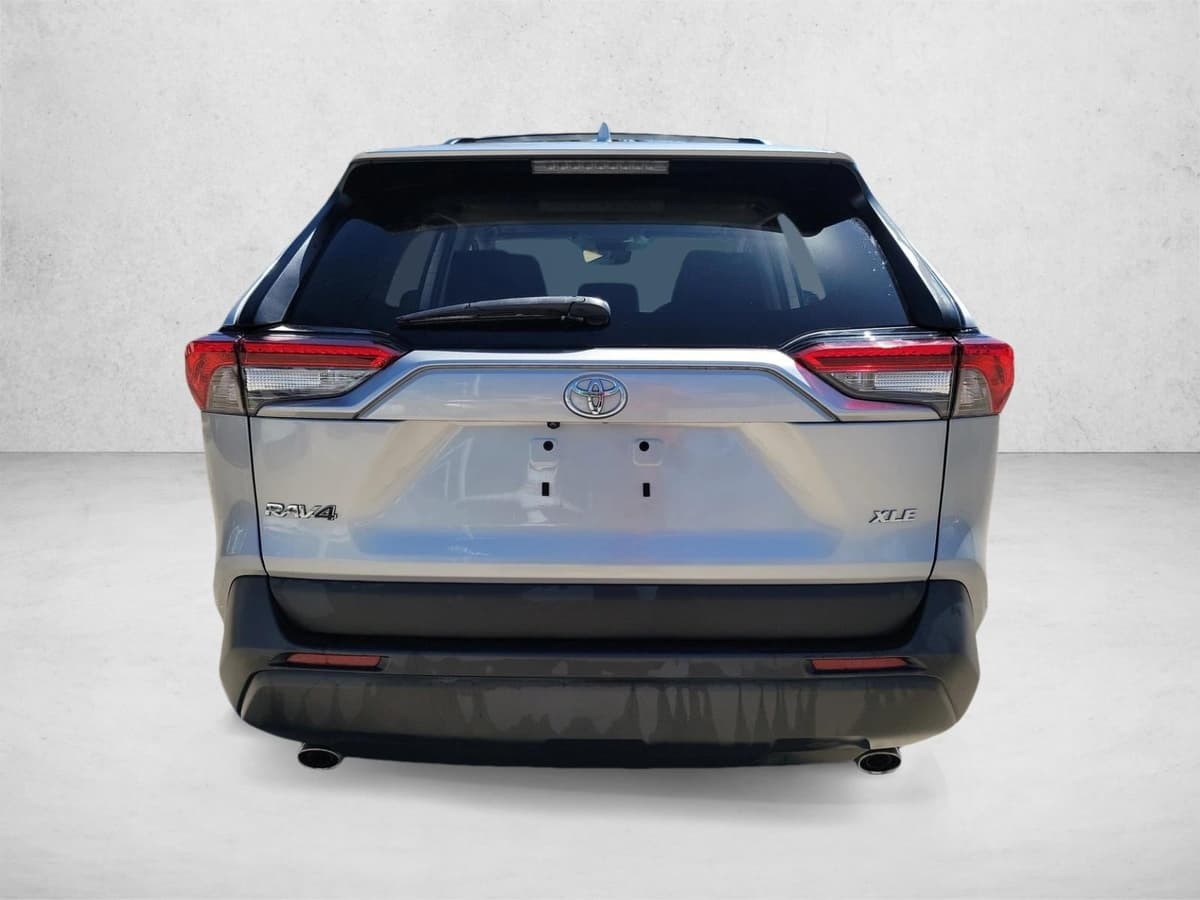 2023 Toyota RAV4 - Image 5