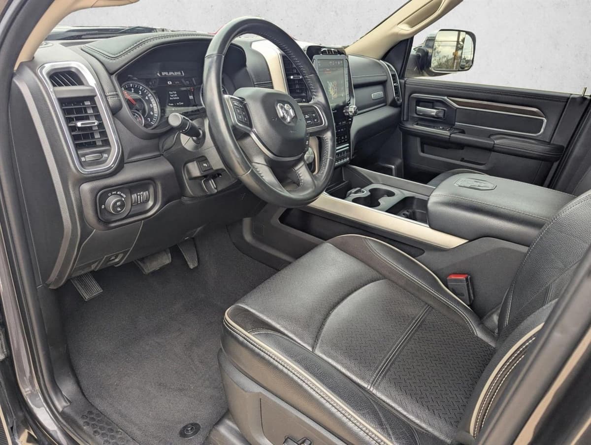 2022 Ram 2500 - Image 9