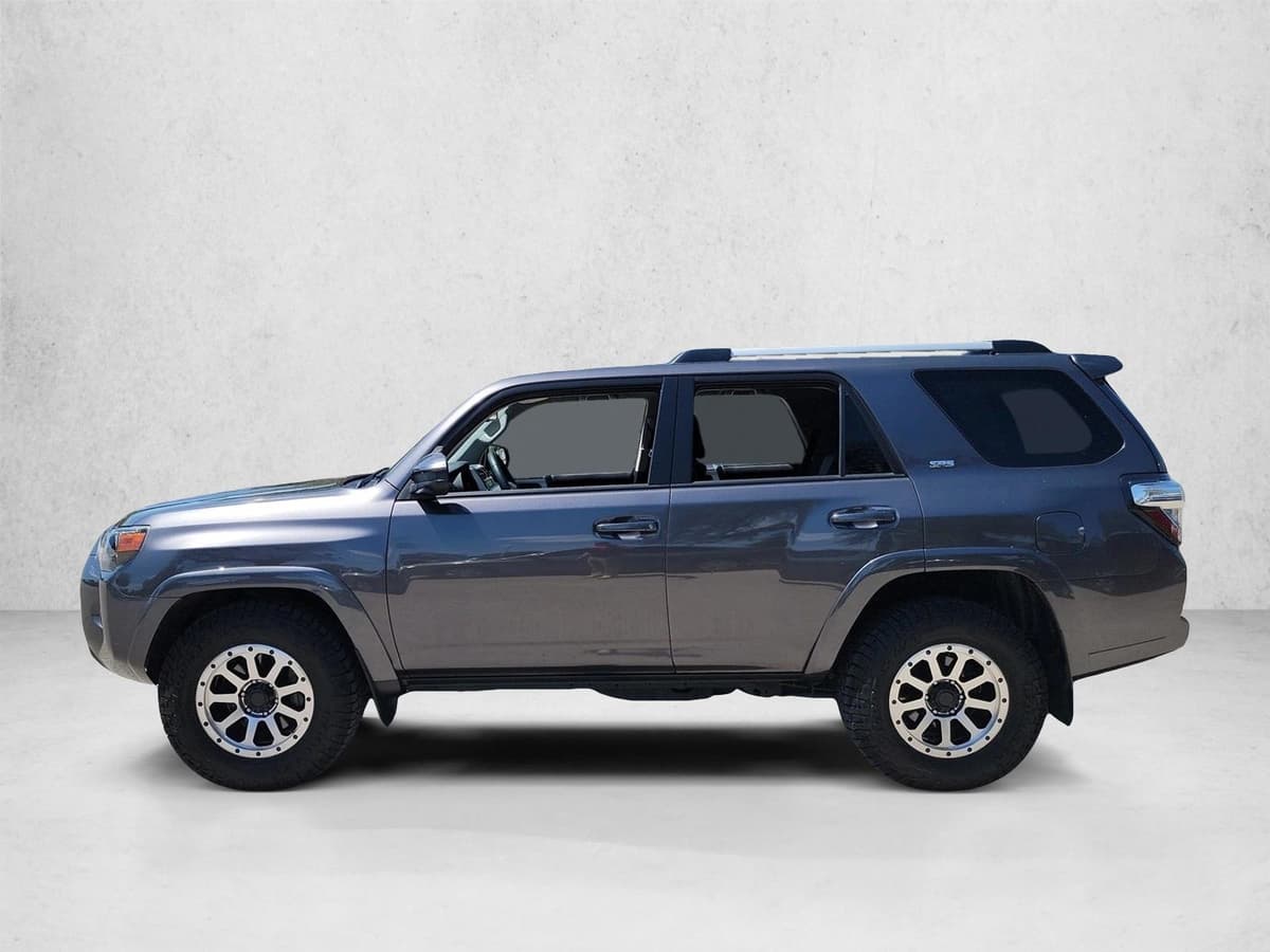 2020 Toyota 4Runner - Image 8