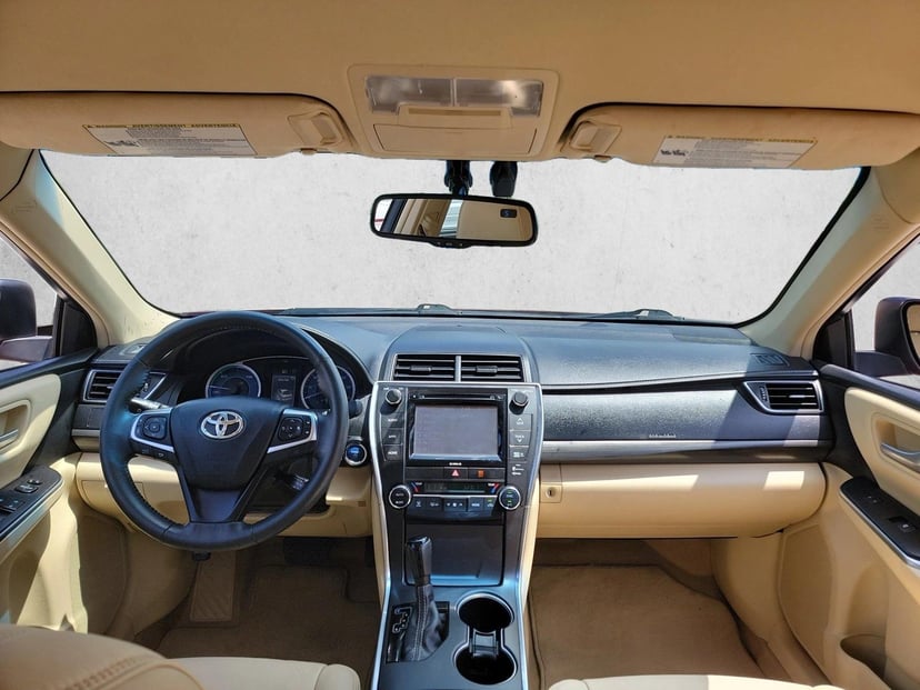 2016 Toyota Camry Hybrid - Image 18