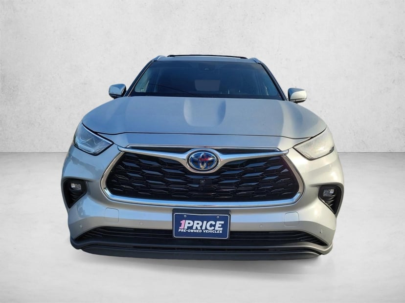 2024 Toyota Highlander Hybrid - Image 2