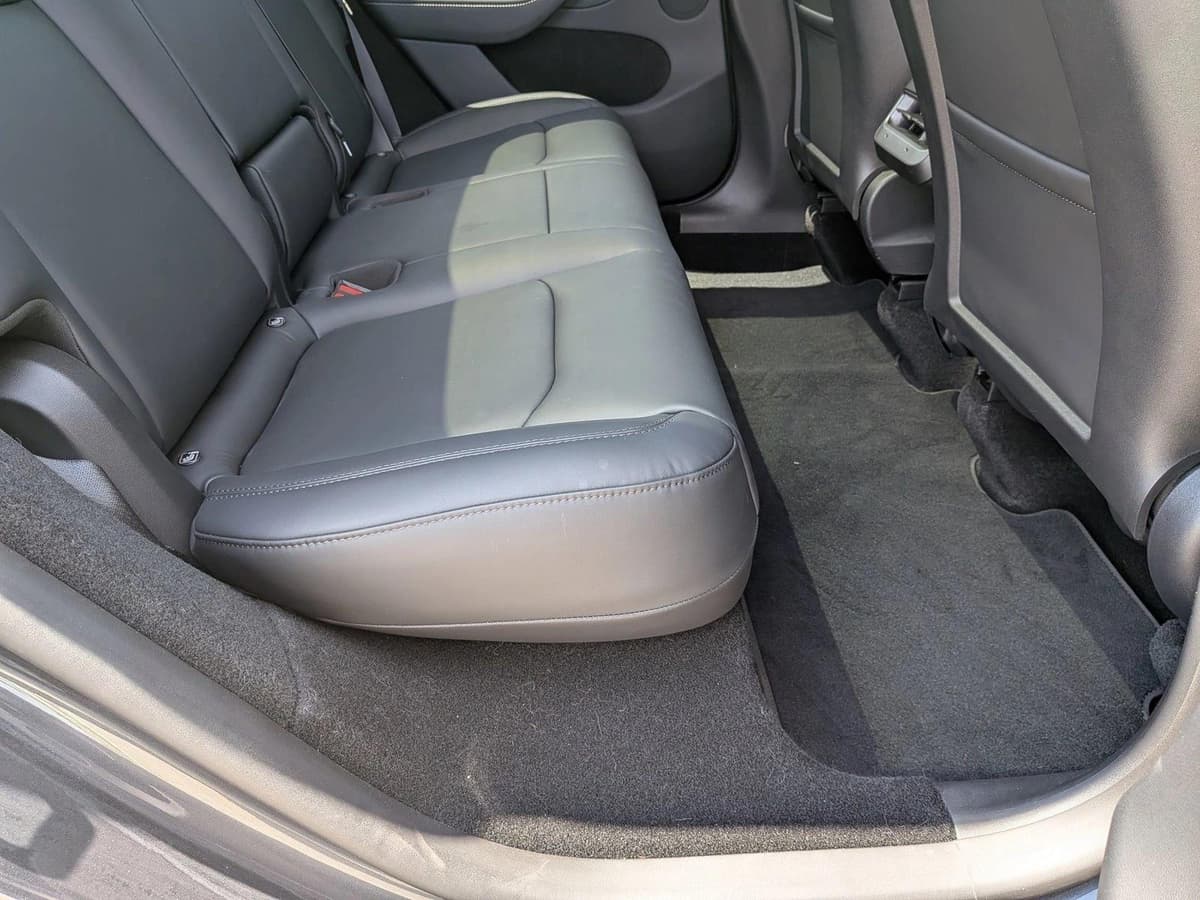 2024 Tesla Model Y - Image 21