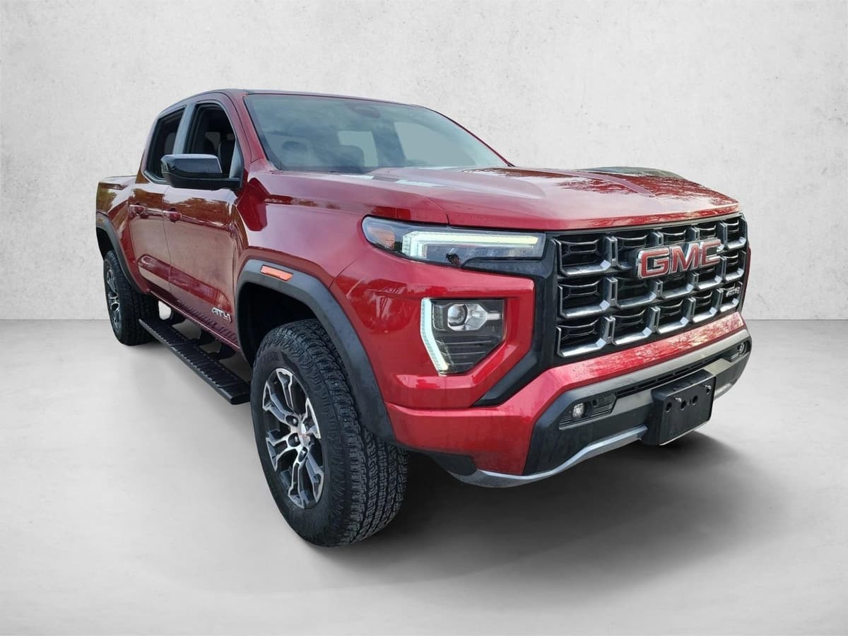 2023 GMC Canyon - Image 3
