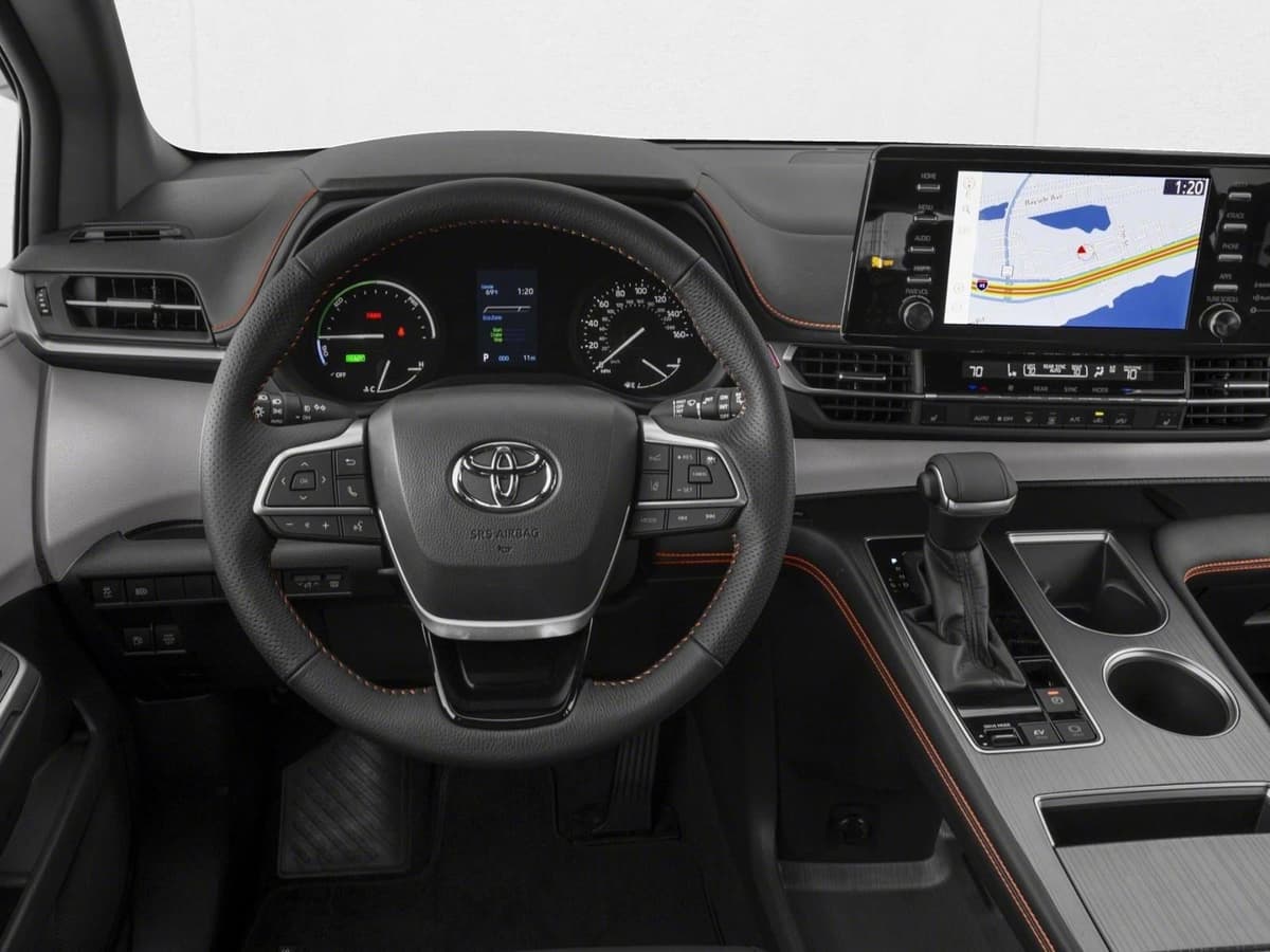 2026 Toyota Sienna - Image 4
